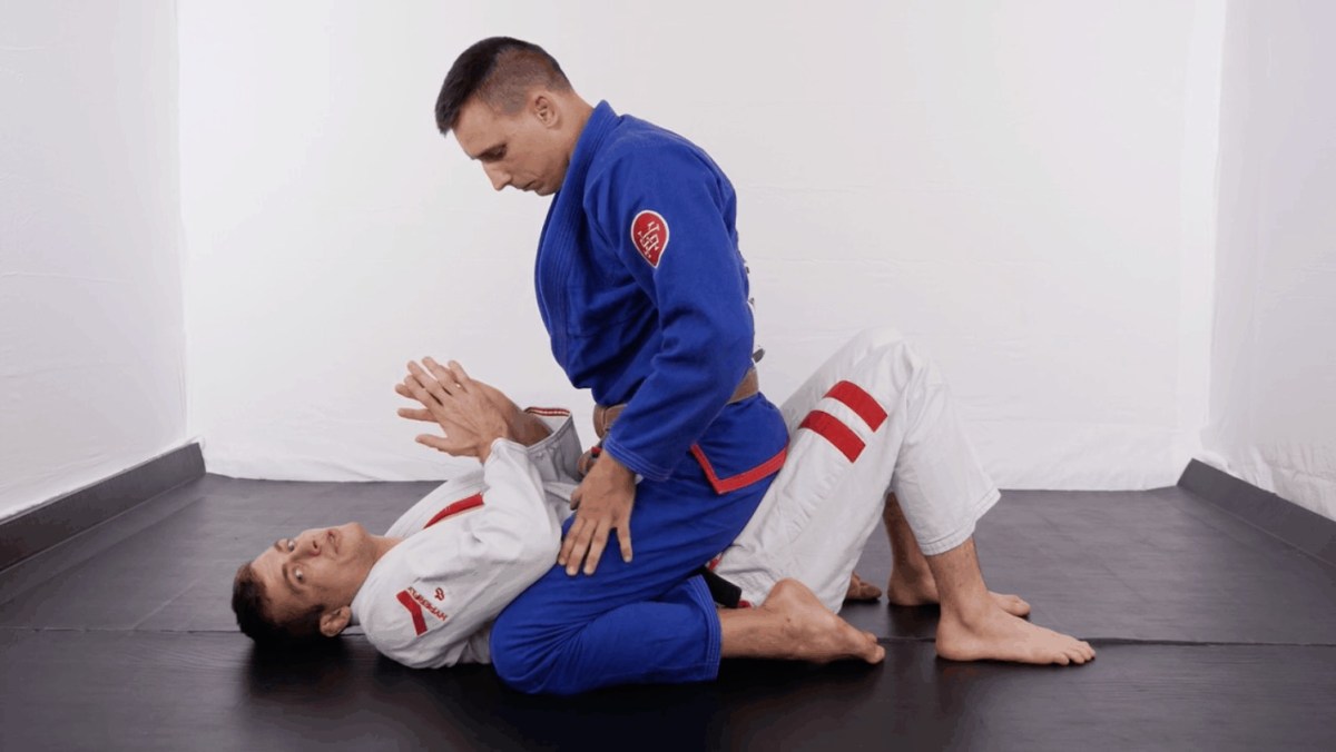 Jiu Jitsu Training. Thursday December 6th. Mount&nbsp;Escapes.